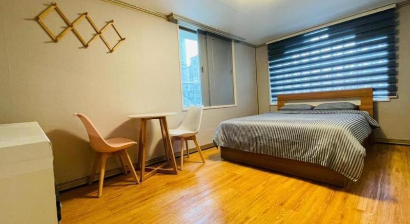 Emerald Ace Hotel Csedzsu Kültér fotó