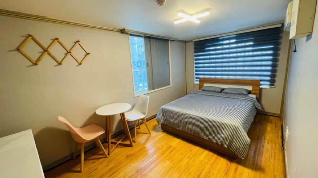 Emerald Ace Hotel Csedzsu Kültér fotó